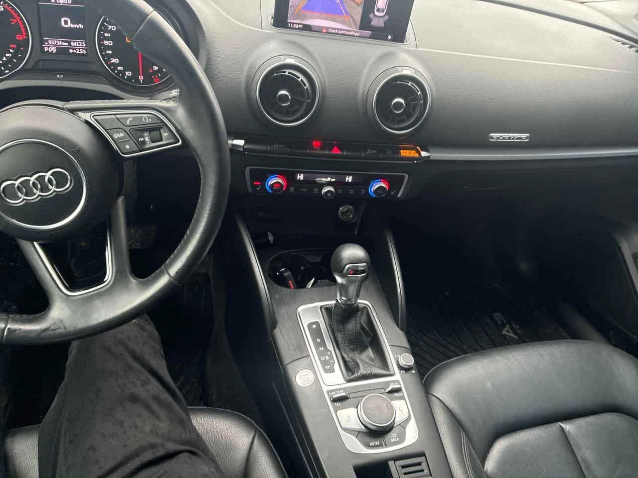 Audi A3 * Komfort * CARFAX * ПАНОРАМА * KEYLESS * ПОДГРЕВИ, снимка 9 - Автомобили и джипове - 53804142