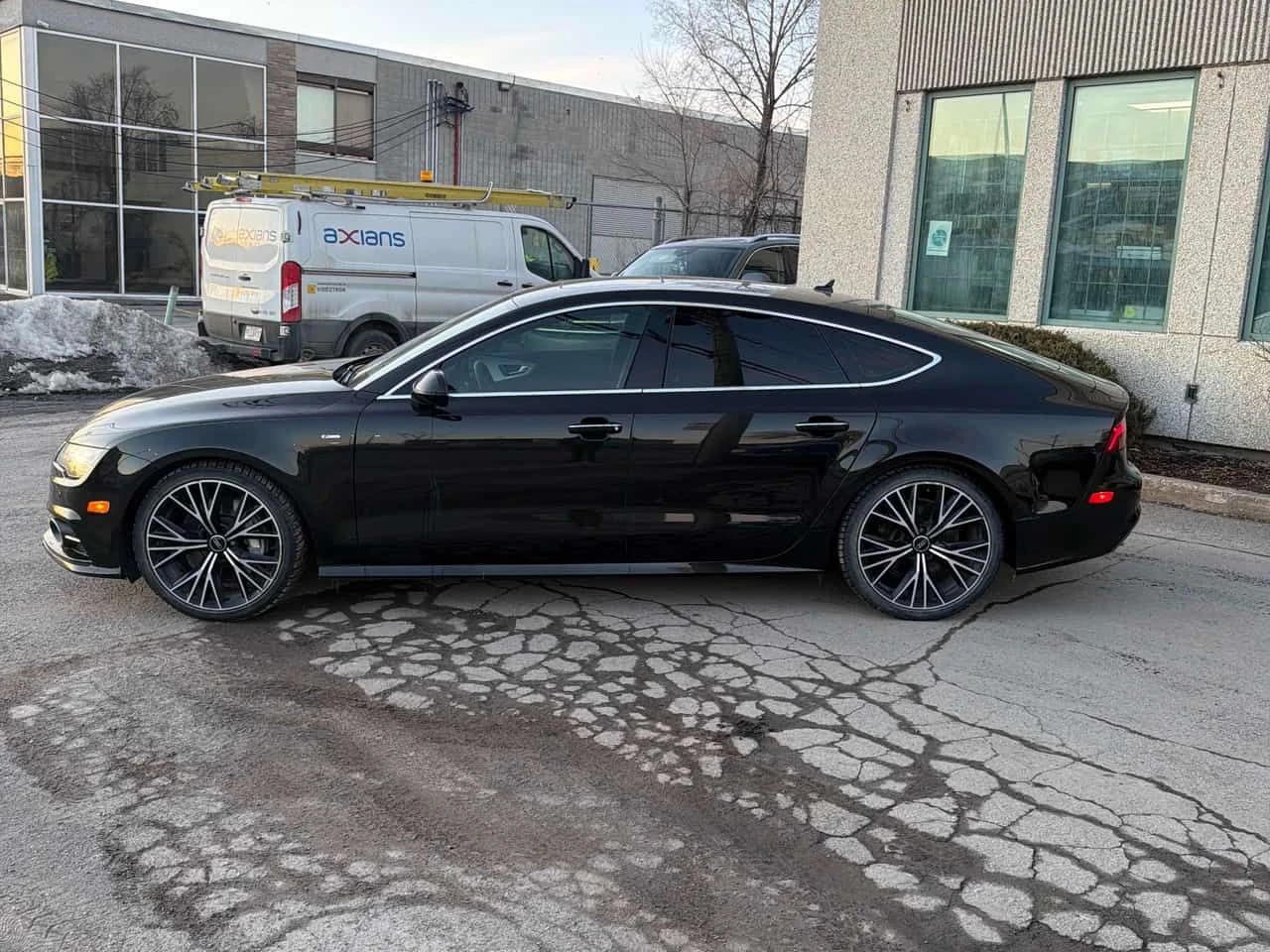 Audi A7 * Technik* CARFAX * Дистроник * Хед-ъп * Обдухване, снимка 3 - Автомобили и джипове - 54013661