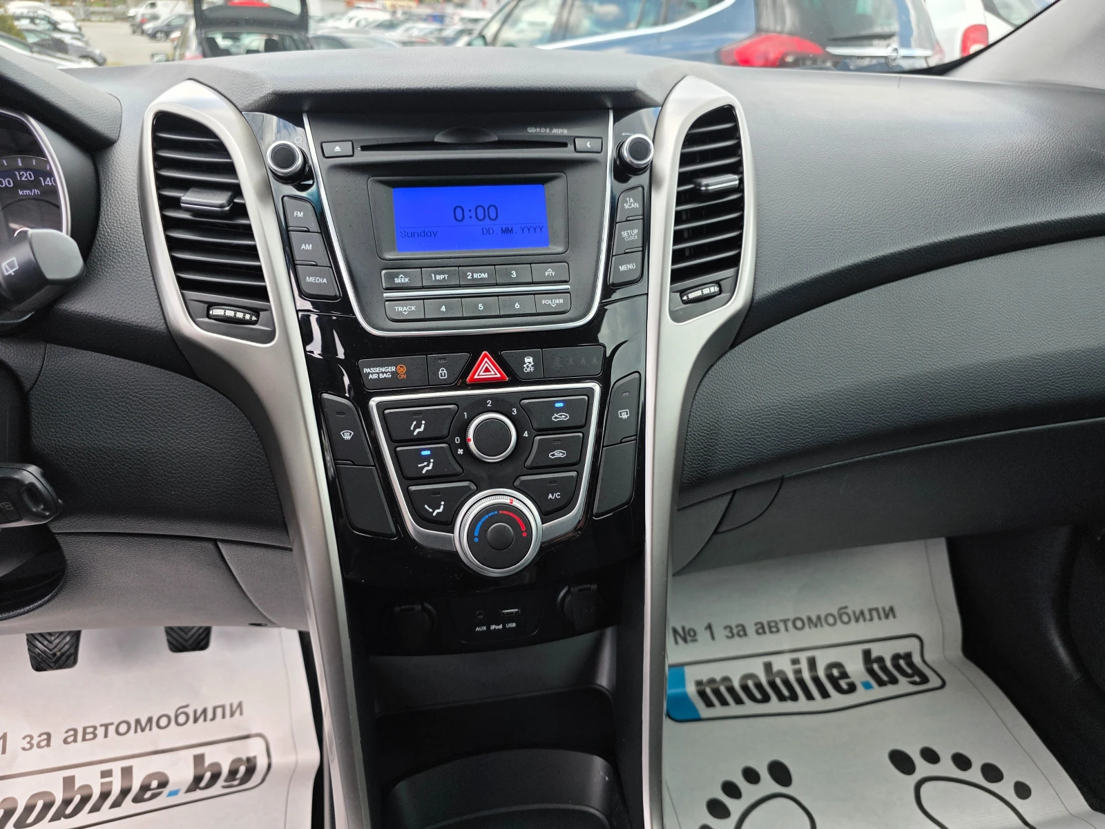 Hyundai I30 1.6CRDI 110K.C EURO6 TOP!, снимка 11 - Автомобили и джипове - 54229380