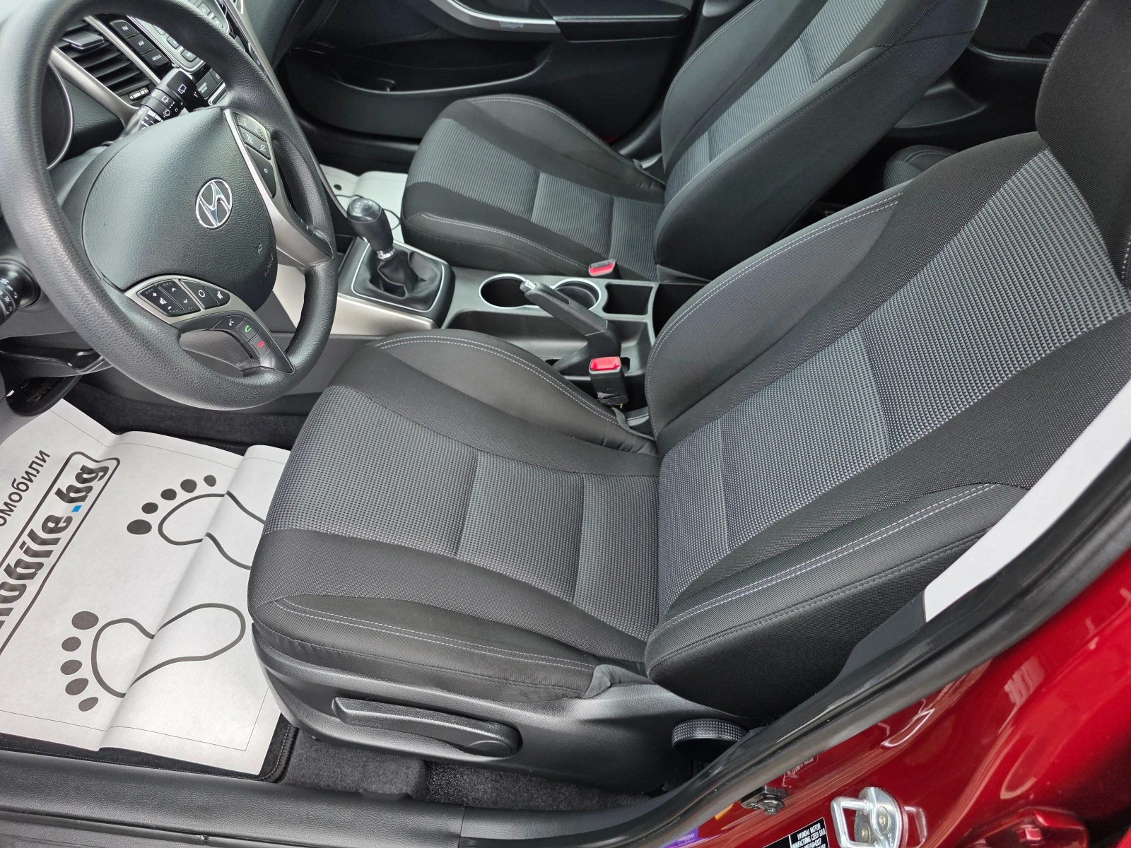 Hyundai I30 1.6CRDI 110K.C EURO6 TOP!, снимка 14 - Автомобили и джипове - 54229380