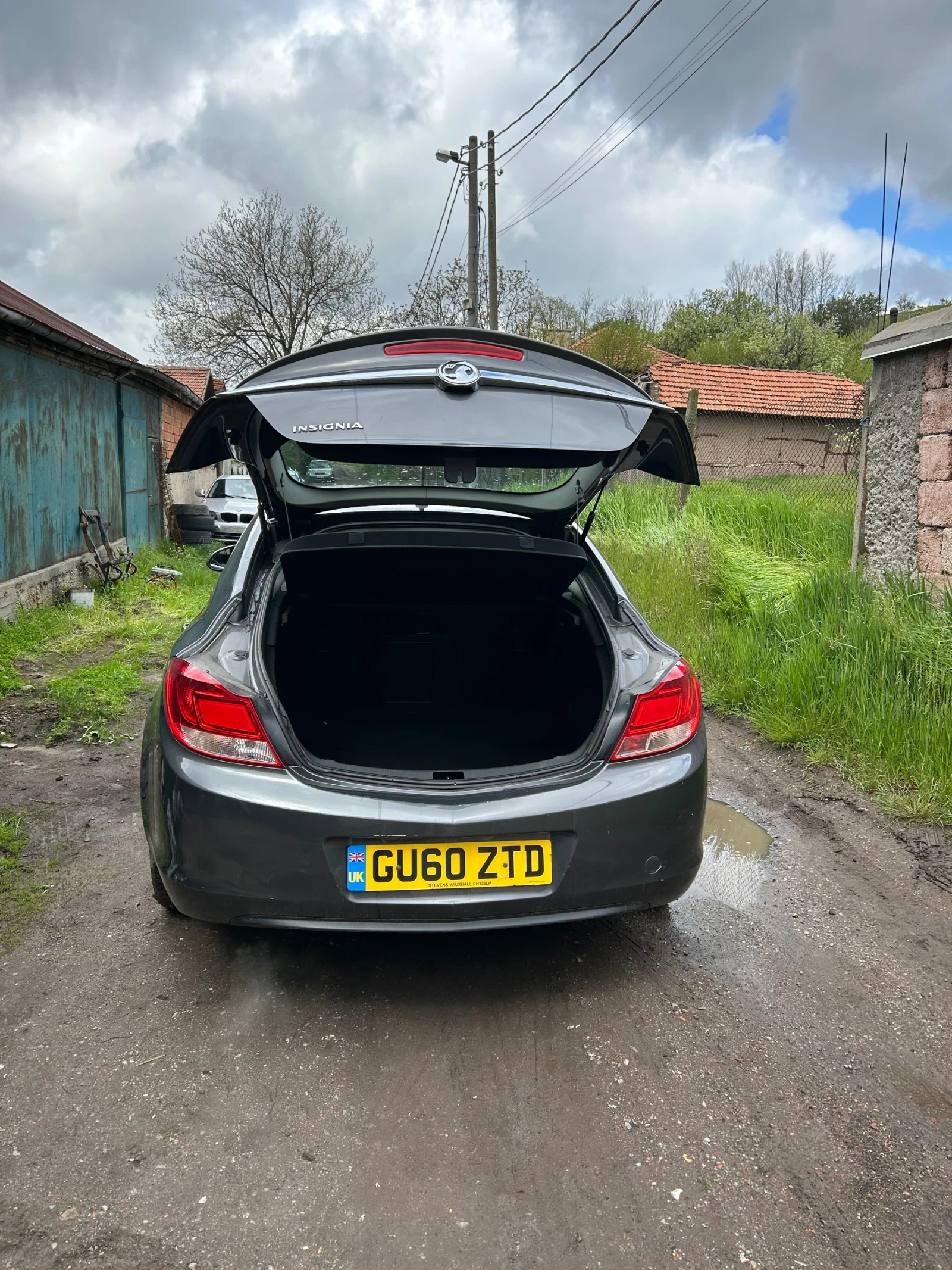 Opel Insignia, снимка 4 - Автомобили и джипове - 54381138