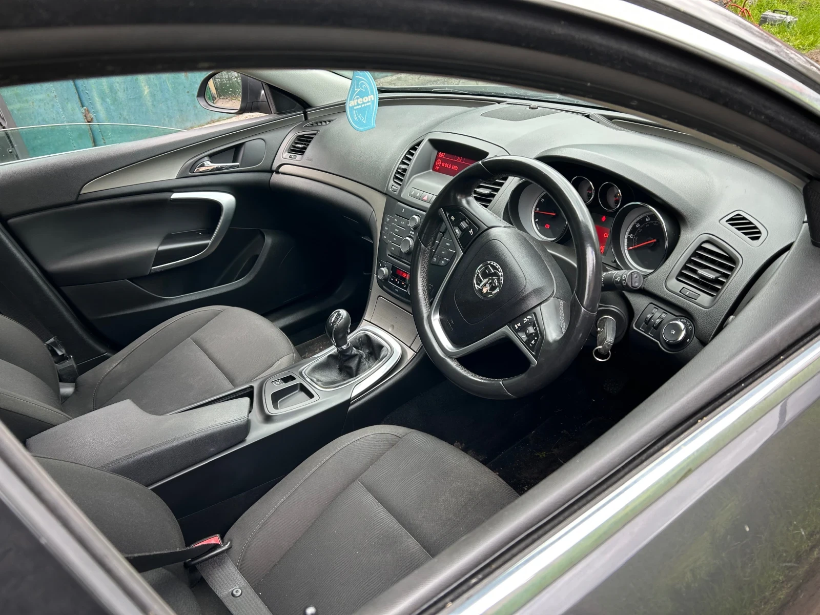 Opel Insignia, снимка 5 - Автомобили и джипове - 54381138