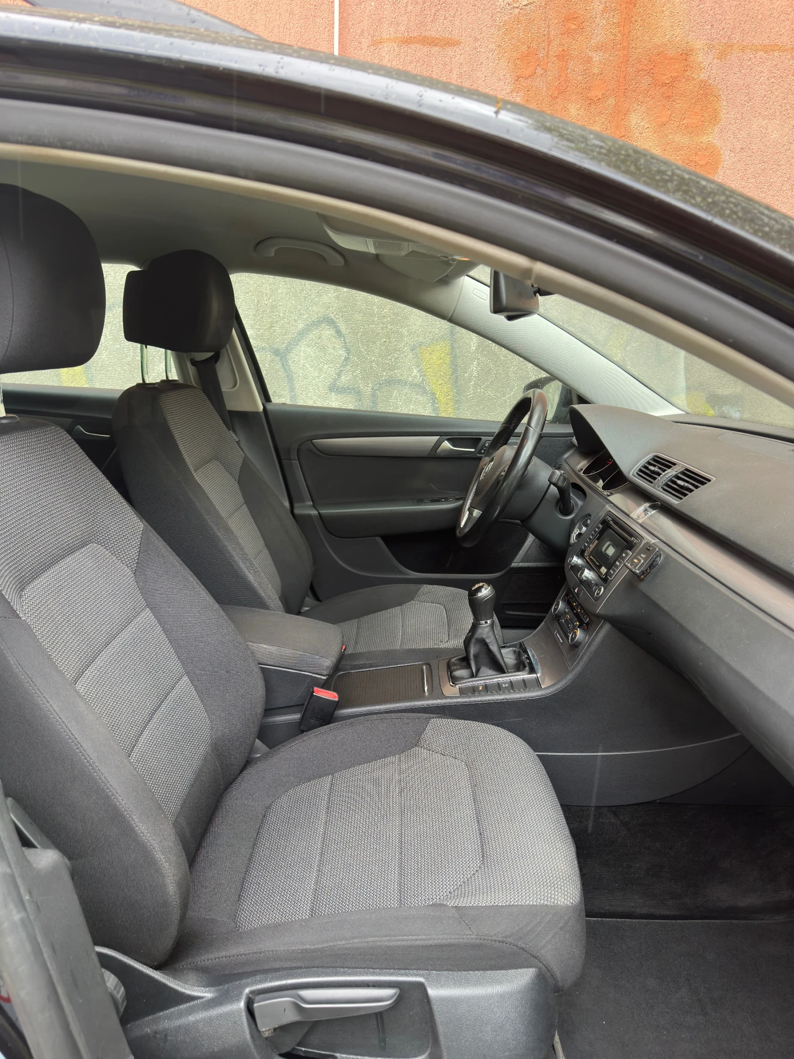 VW Passat 2.0TDI Bi-XENON/Подгреви/Автопилот/Климатроник, снимка 15 - Автомобили и джипове - 54878838
