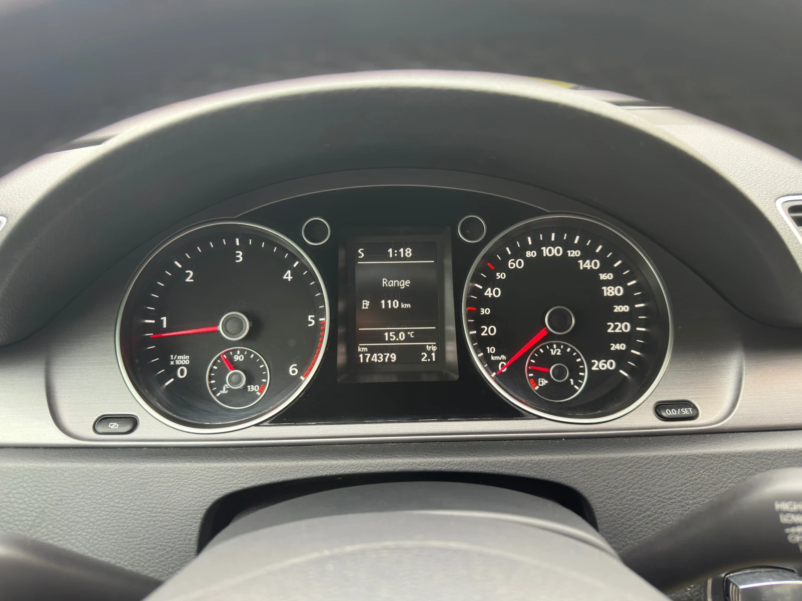 VW Passat 2.0TDI Bi-XENON/Подгреви/Автопилот/Климатроник, снимка 9 - Автомобили и джипове - 54878838