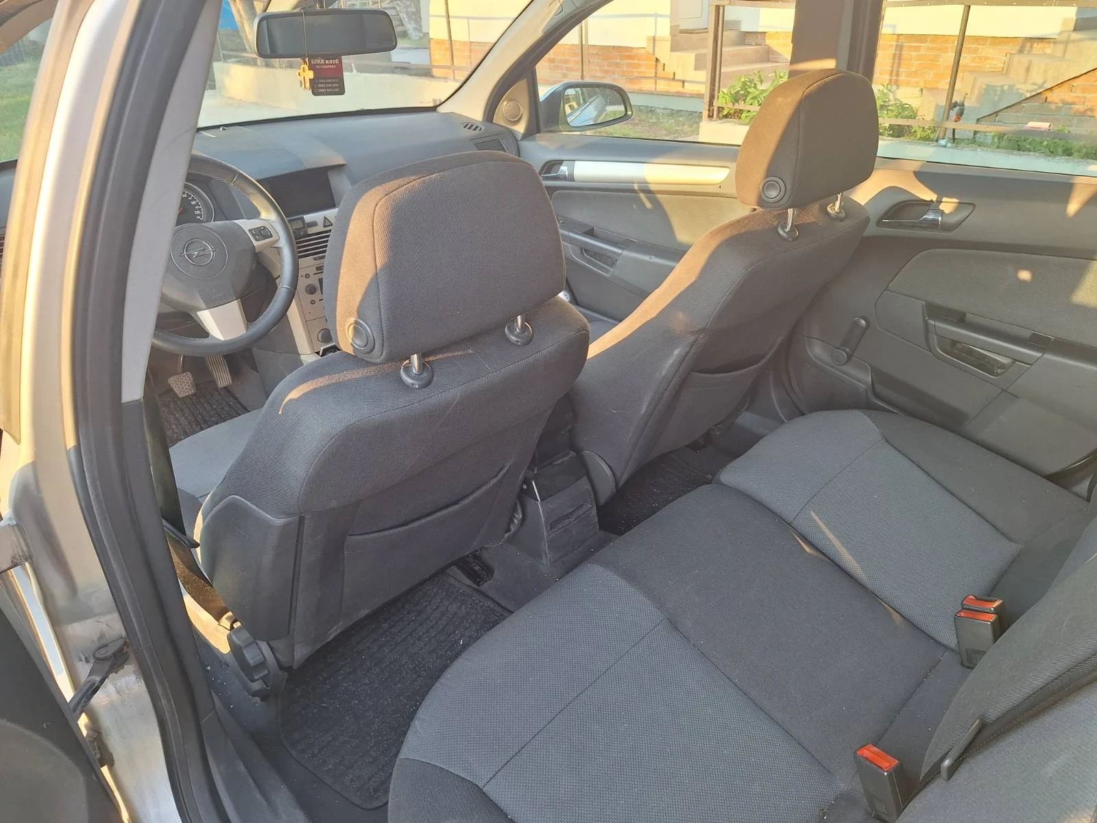 Opel Astra, снимка 8 - Автомобили и джипове - 54930511