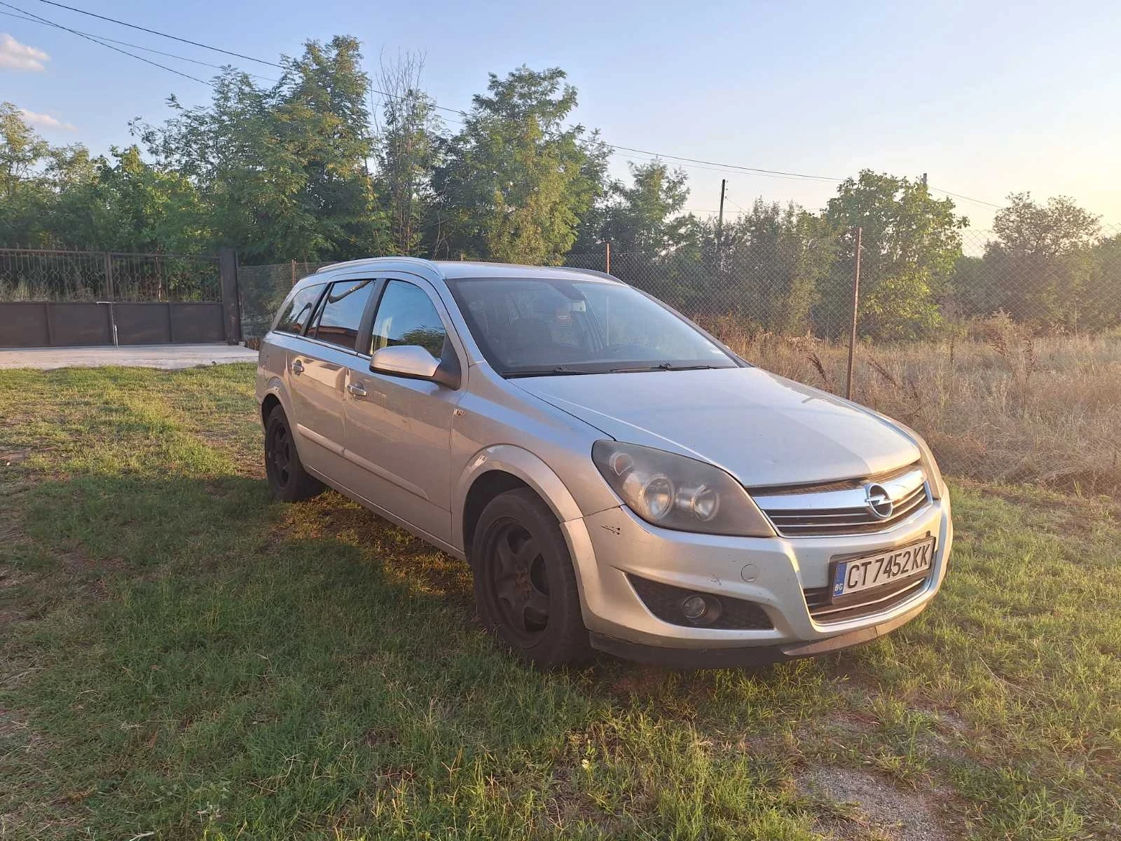 Opel Astra, снимка 2 - Автомобили и джипове - 54930511