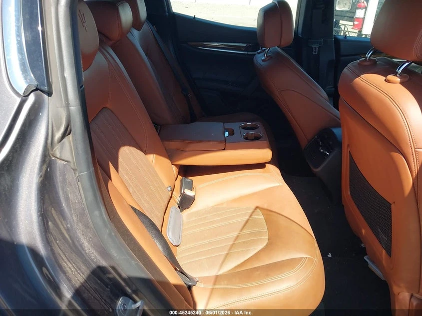 Maserati Ghibli 3.0l S Q4 Granlusso, снимка 8 - Автомобили и джипове - 54975035