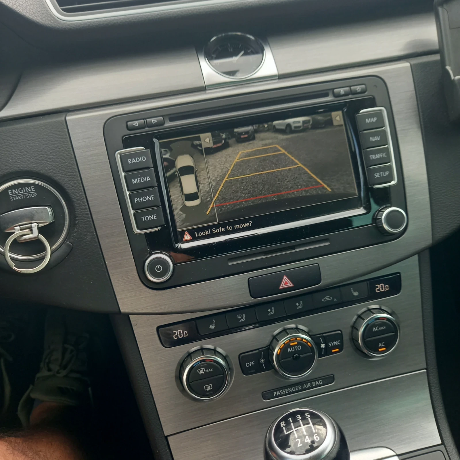 VW Passat 20.тди, навигация камера подгрев., снимка 12 - Автомобили и джипове - 55176828