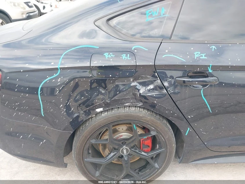 Audi A5 * ПАНО* KEYLESS* Camera* ПОДГРЕВ* , снимка 6 - Автомобили и джипове - 55321683