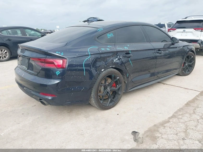 Audi A5 * ПАНО* KEYLESS* Camera* ПОДГРЕВ* , снимка 4 - Автомобили и джипове - 55321683