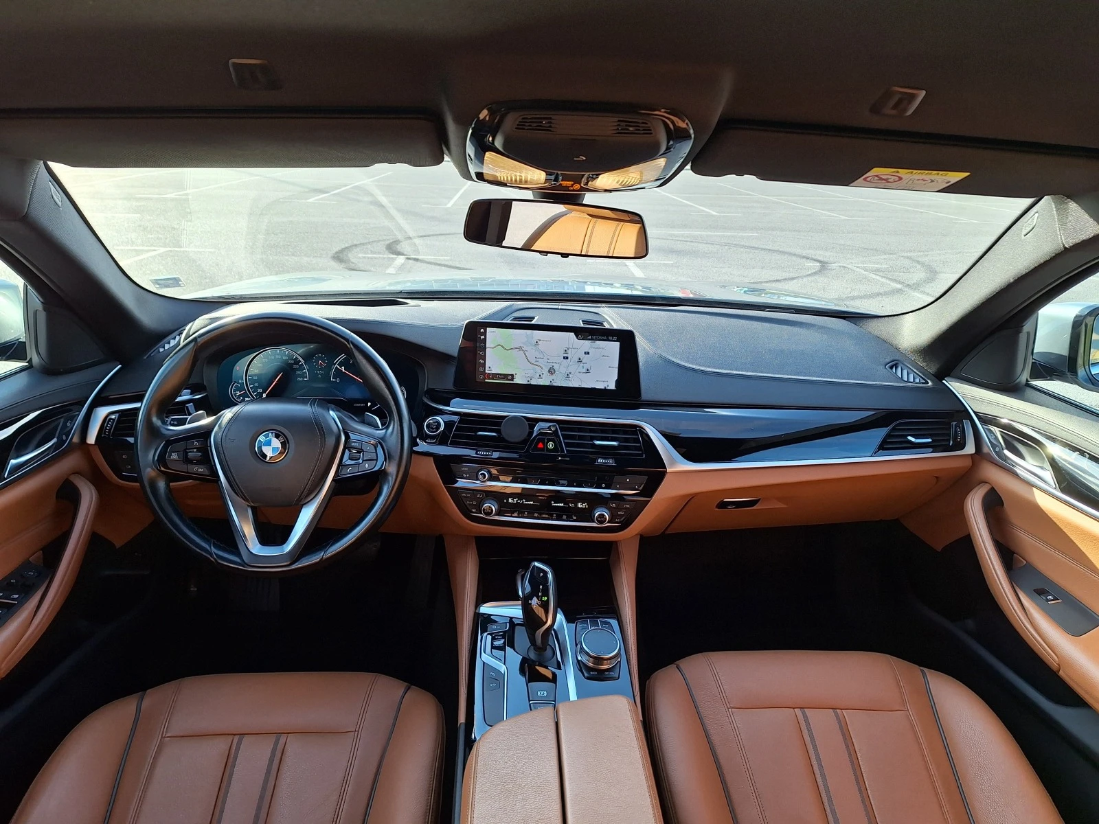 BMW 530 i хDrive/Luxury/Камера 360/, снимка 4 - Автомобили и джипове - 55781735