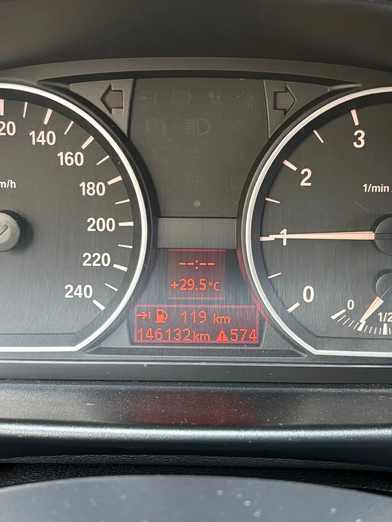 BMW 116 i, снимка 7 - Автомобили и джипове - 55792589