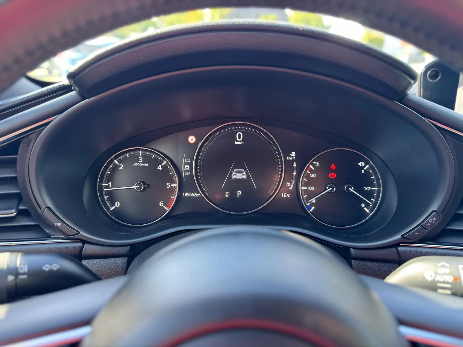 Mazda 3 1, 8 SkyActiv.D 116 Cosmo aut. Headup, BOSE, кожа, снимка 11 - Автомобили и джипове - 55961831