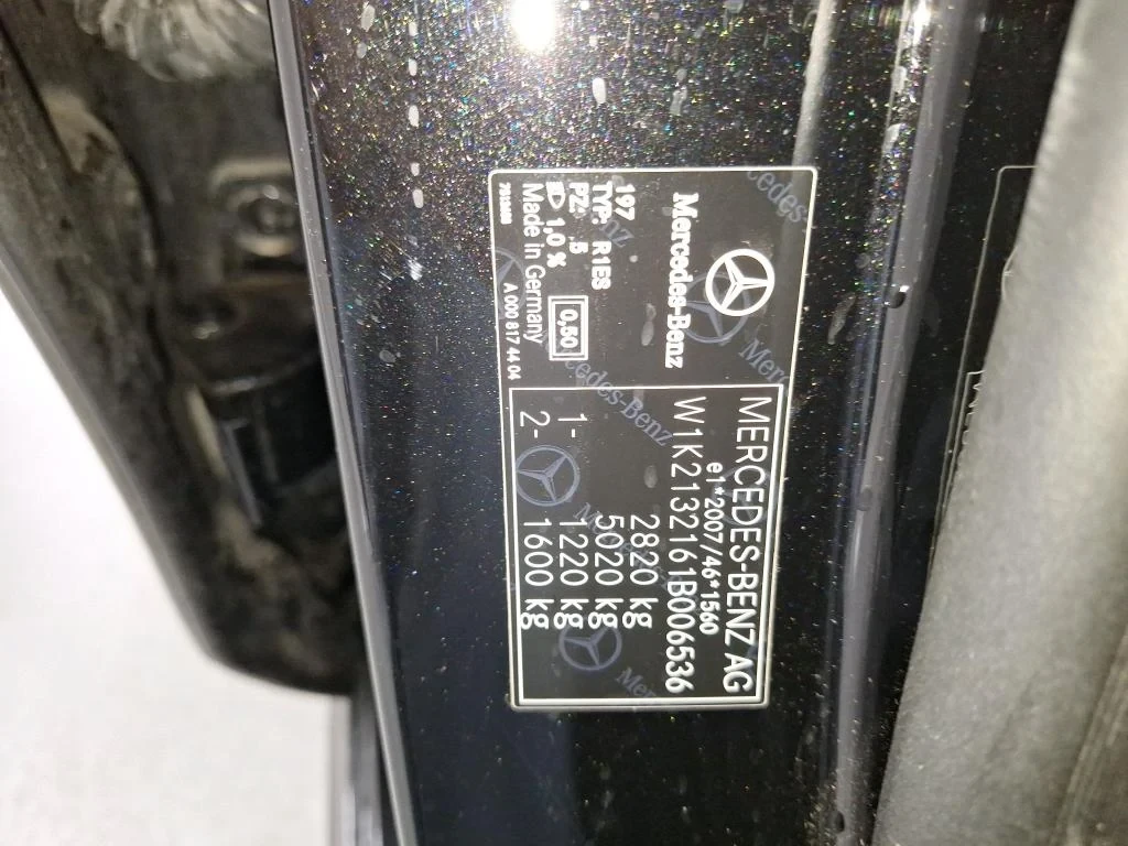 Mercedes-Benz E 300 Navi KeylessGo Leather LED , снимка 14 - Автомобили и джипове - 56163388