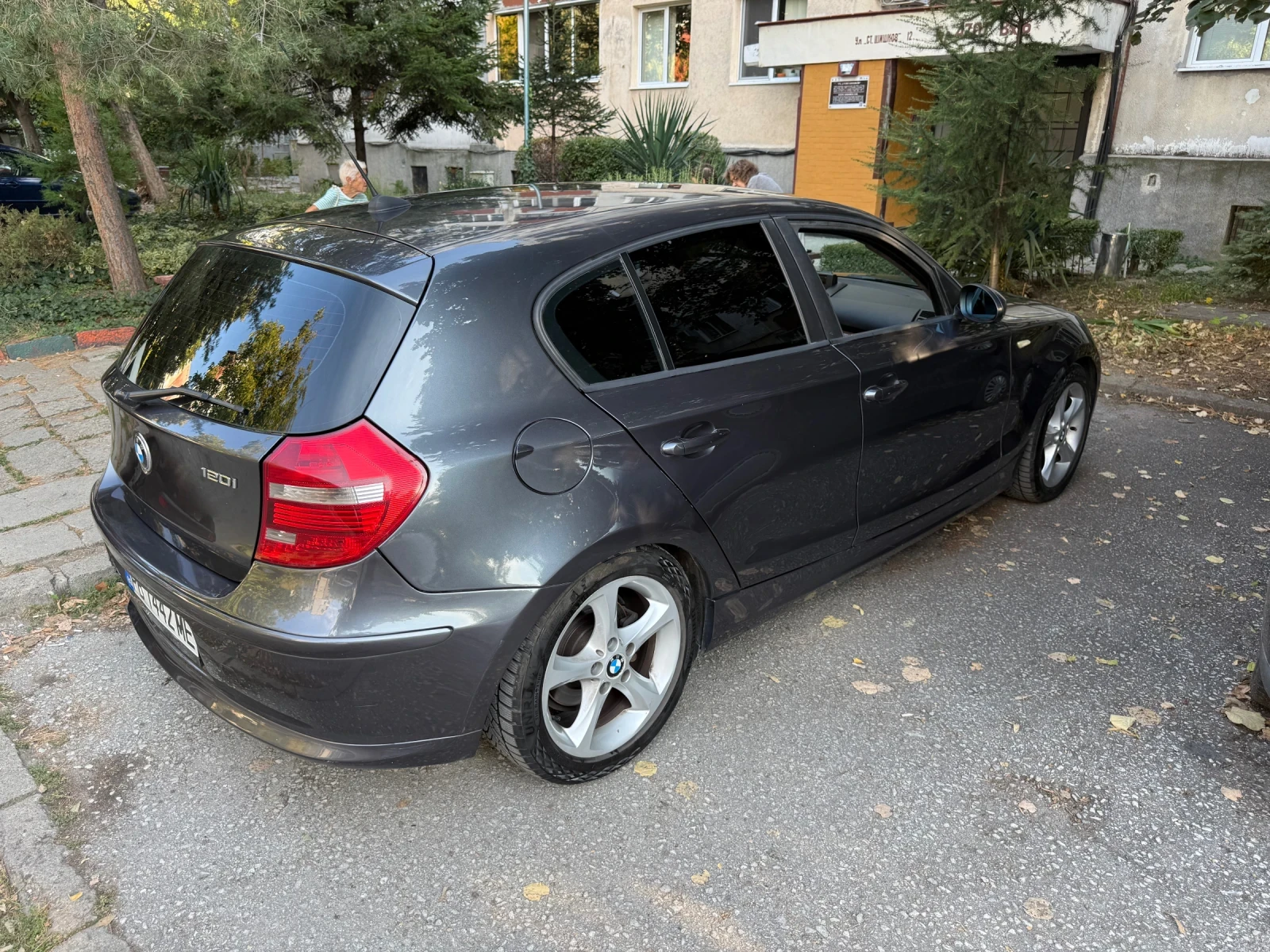 BMW 120 2.0, снимка 2 - Автомобили и джипове - 56318747