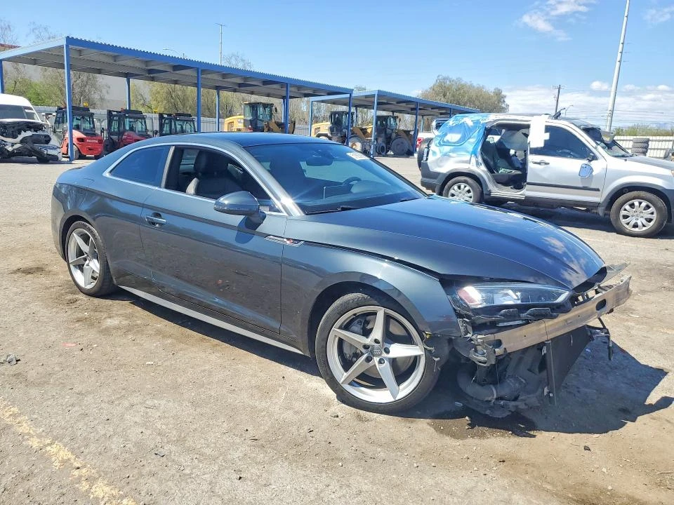 Audi A5 2.0 TFSI, снимка 4 - Автомобили и джипове - 56422431