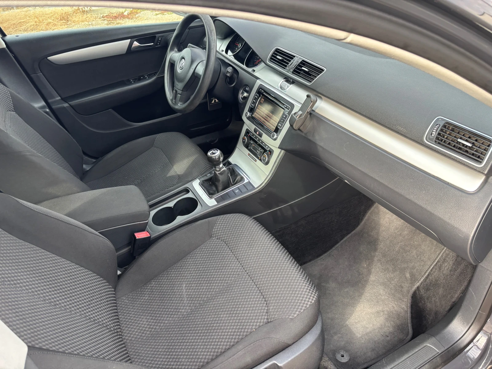 VW Passat 2.0 TDI 140кс, снимка 17 - Автомобили и джипове - 56394454
