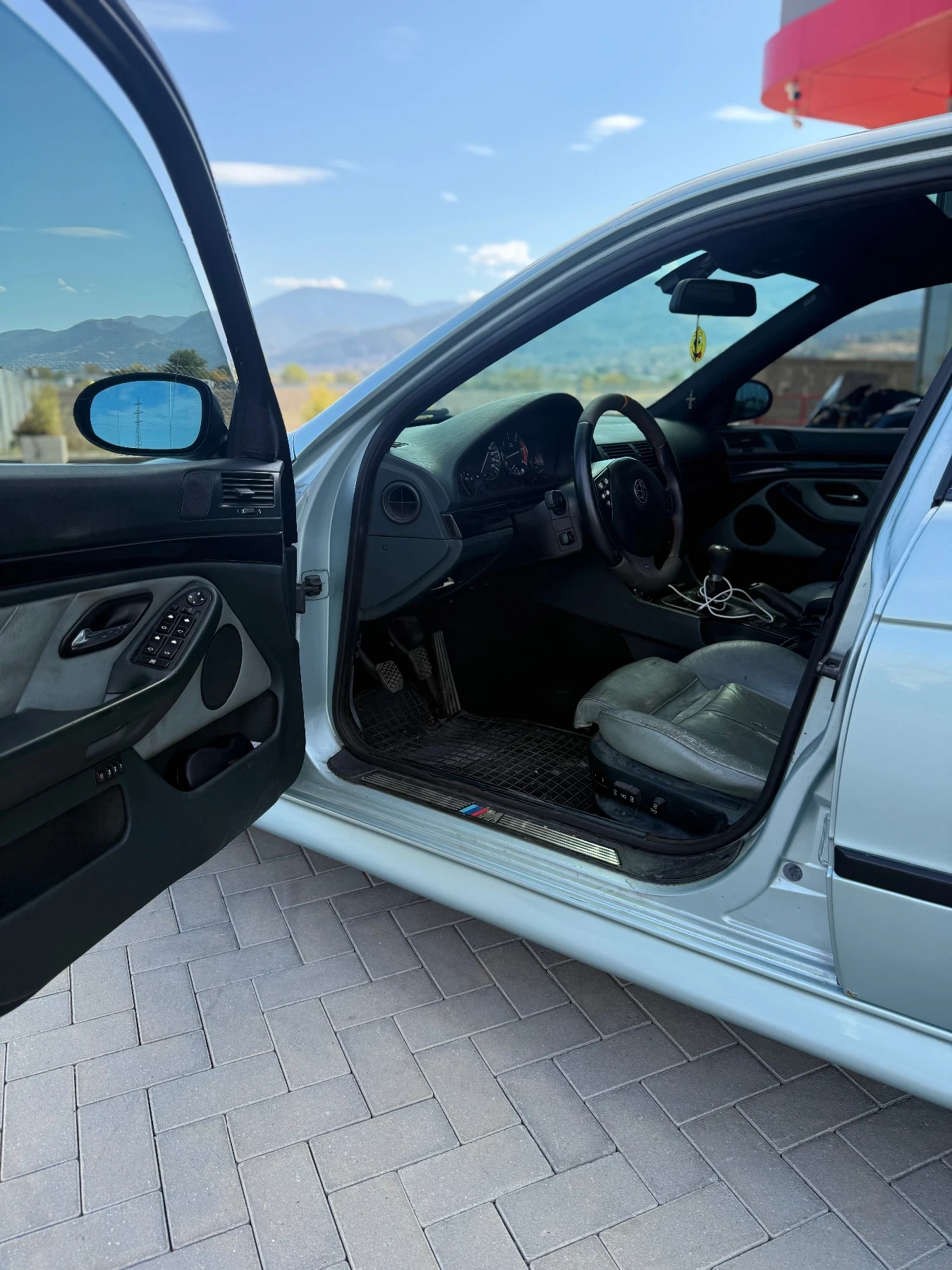 BMW 530, снимка 3 - Автомобили и джипове - 56547258