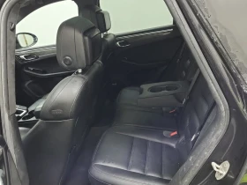 Porsche Macan * TURBO * CARFAX *  - 26500 € / 51829.49 лв. - 18656675 12