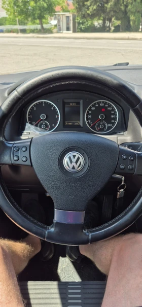 VW Tiguan 2.0 140к.с автомат - 8000 € / 15646.64 лв. - 20801607 12