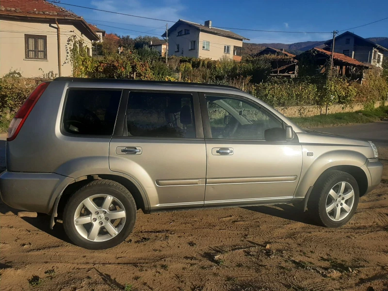 Nissan X-trail, снимка 3 - Автомобили и джипове - 47752657