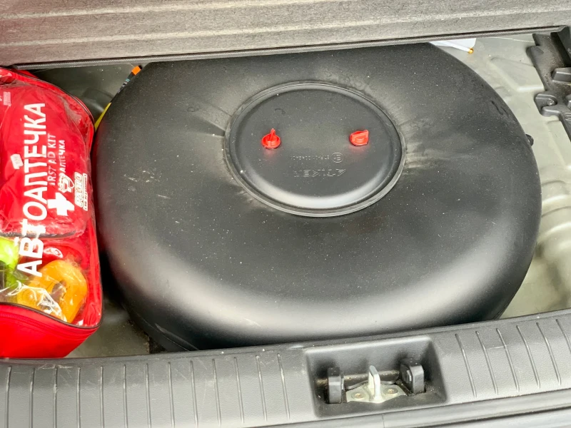 Hyundai Kona 2.0i AWD Газов инжекцион , снимка 16 - Автомобили и джипове - 52509549