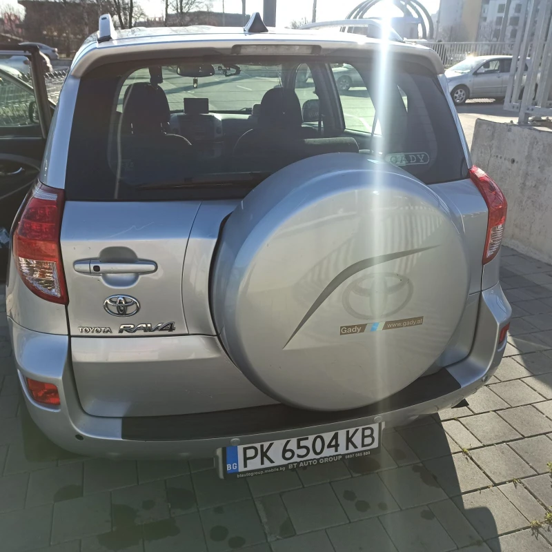 Toyota Rav4, снимка 4 - Автомобили и джипове - 52773919