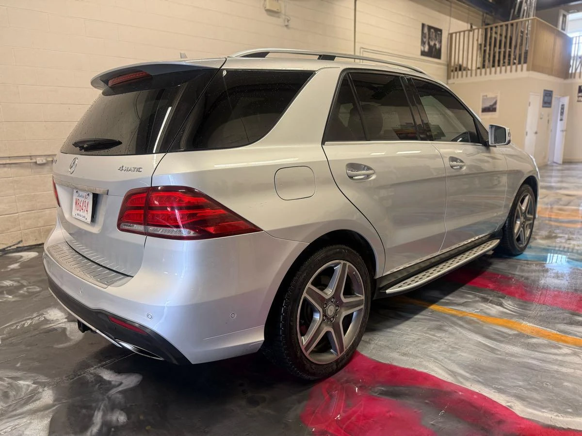 Mercedes-Benz GLE 500 550 AMG * CARFAX* ОПЦИЯ ЗА ФИНАНСИРАНЕ*  - изображение 6