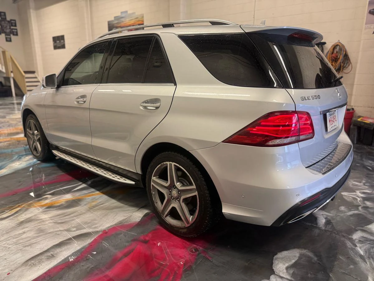 Mercedes-Benz GLE 500 550 AMG * CARFAX* ОПЦИЯ ЗА ФИНАНСИРАНЕ*  - изображение 4