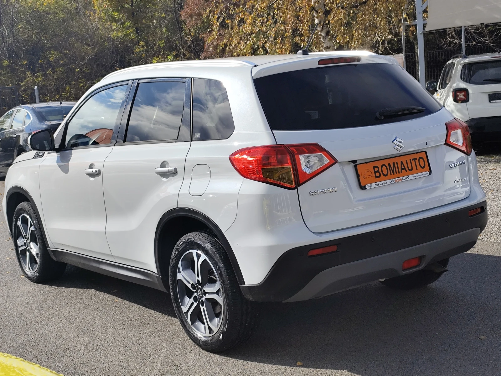 Suzuki Vitara 1.6DDiS* ALL GRIP* 4X4* EU6B* LED* NAVI*  - изображение 4