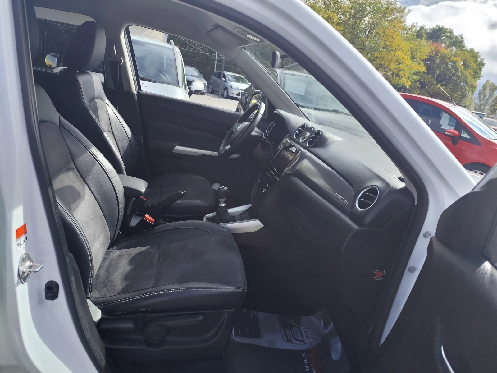 Suzuki Vitara 1.6DDiS* ALL GRIP* 4X4* EU6B* LED* NAVI*  | Mobile.bg   12