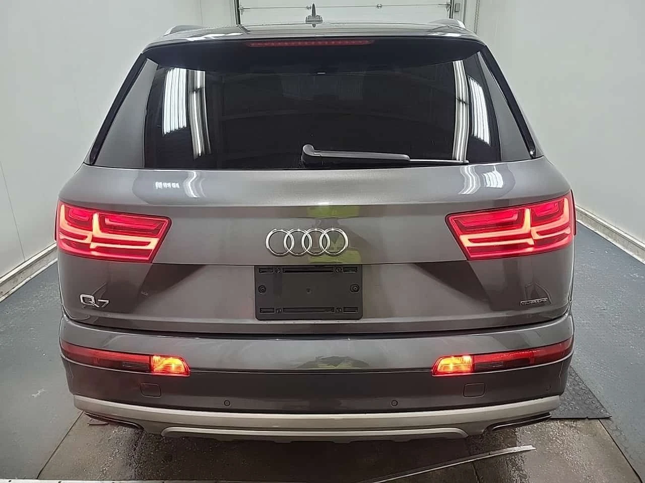 Audi Q7 * PREMIUM PLUS * CARFAX * ОБДУХВАНЕ* ПАНОРАМА*  - изображение 6