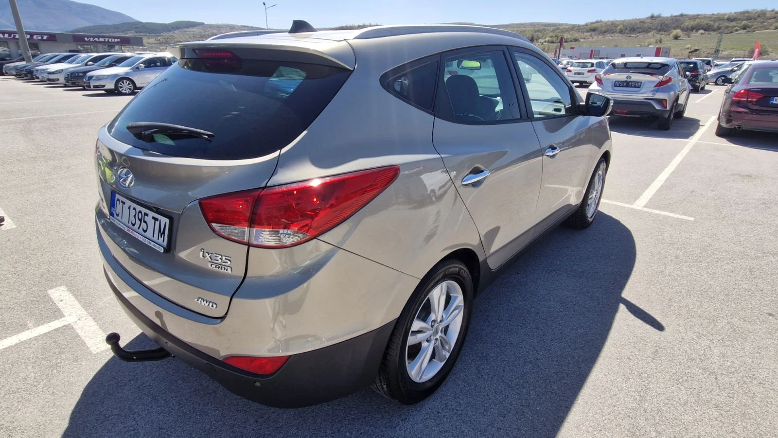 Hyundai IX35 2.0 CRDI  4WD, снимка 5 - Автомобили и джипове - 54139837