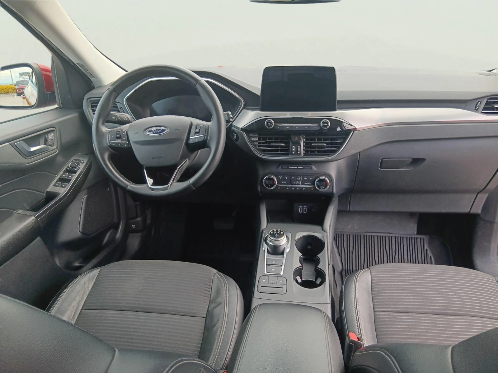 Ford Kuga 2.5 PHEV, снимка 11 - Автомобили и джипове - 54209446