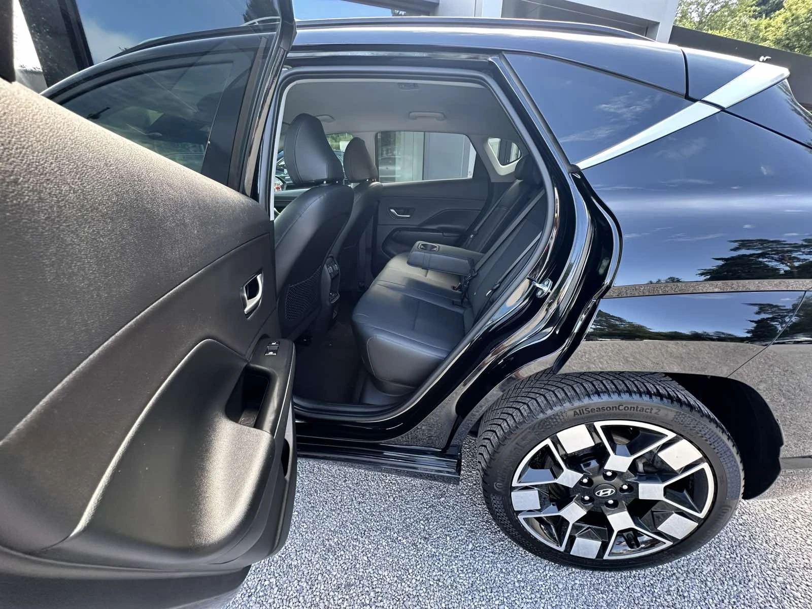 Hyundai Kona Elektro Prime/ NAVI/LED/HUD/BOSE/CAMERA/ГАРАНЦИЯ, снимка 16 - Автомобили и джипове - 54942243