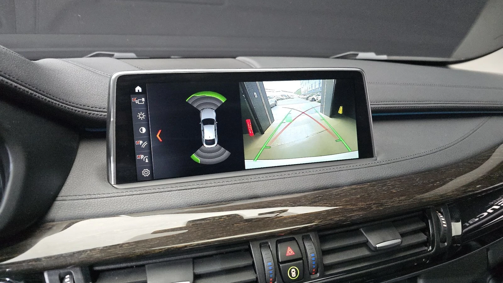 BMW X6 xDrive30d* ЛЮК* HUD* ПОДГРЕВ ВОЛАН* КРАЙНА ЦЕНА, снимка 15 - Автомобили и джипове - 55340489