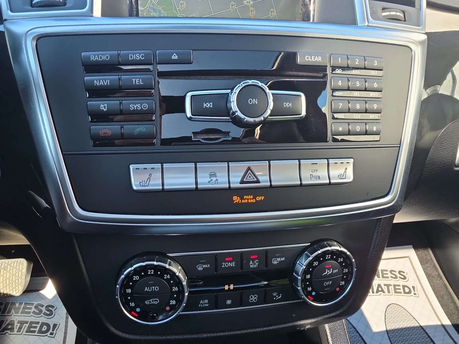 Mercedes-Benz GL * 4MATIC 4dr 350 BlueTEC * CARFAX * ЦЕНА ДО БГ, снимка 11 - Автомобили и джипове - 55876293