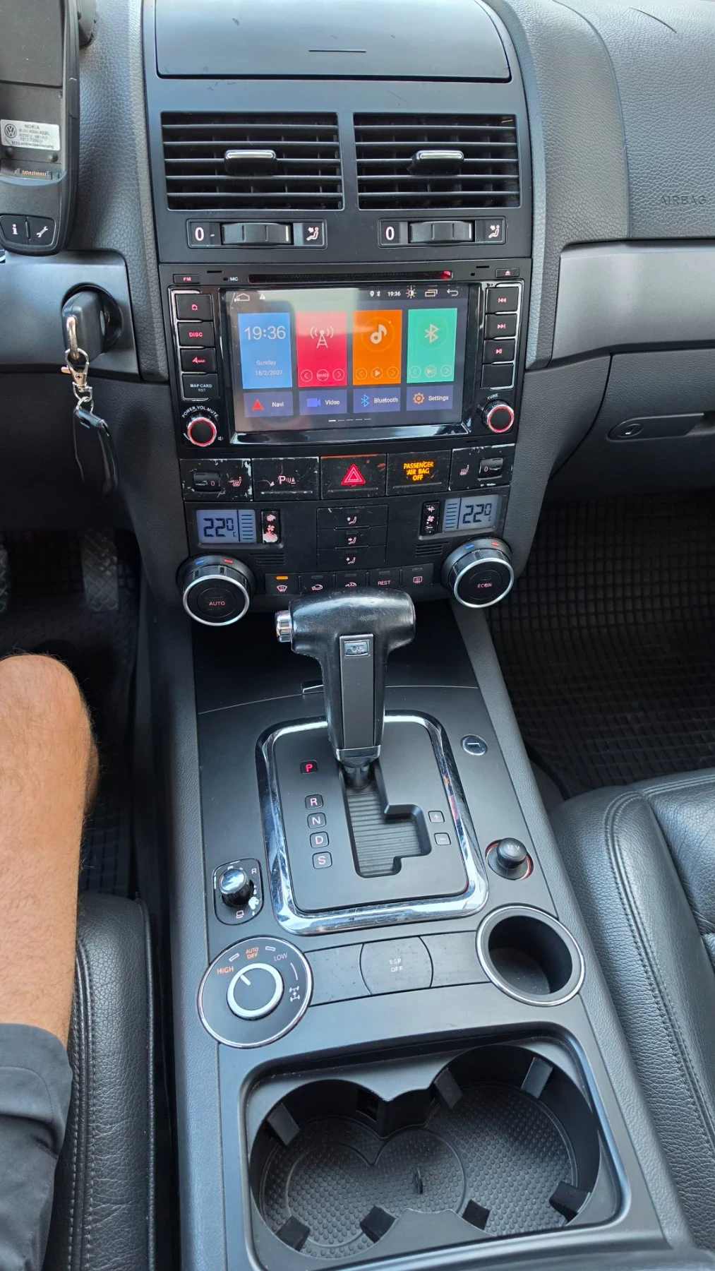 VW Touareg 3.0TDI, снимка 13 - Автомобили и джипове - 56347978