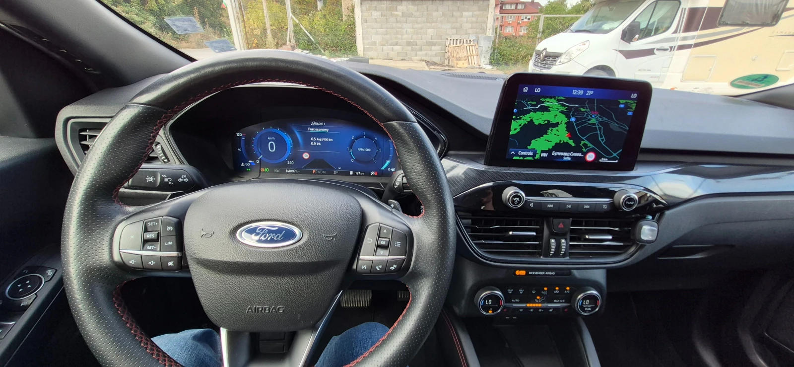 Ford Kuga 2.0EcoBlue ST-line 4WD, снимка 8 - Автомобили и джипове - 56565475