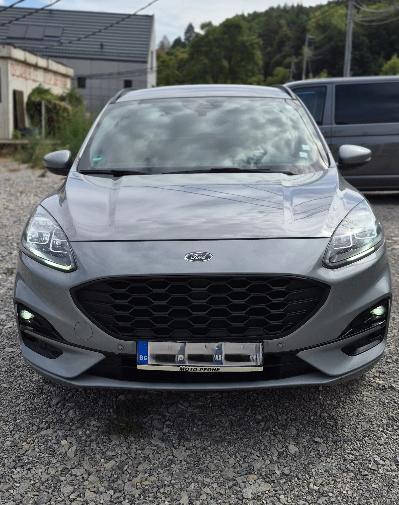 Ford Kuga 2.0EcoBlue ST-line 4WD, снимка 2 - Автомобили и джипове - 56565475