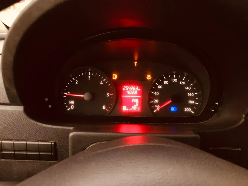 VW Crafter 2.0TDI Дограмаджийски , снимка 8 - Бусове и автобуси - 51410180