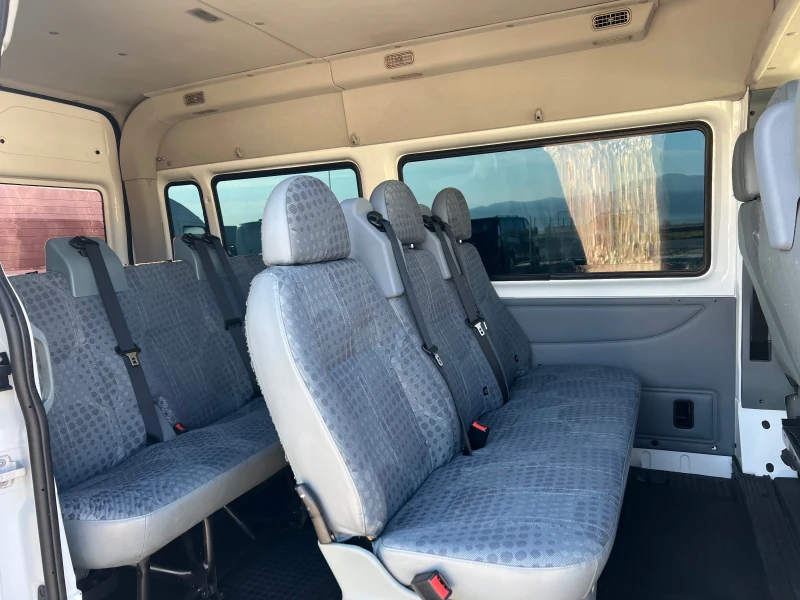 Ford Transit 9 МЕСТА - ДВОЕН КЛИМАТИК, снимка 11 - Бусове и автобуси - 52868622