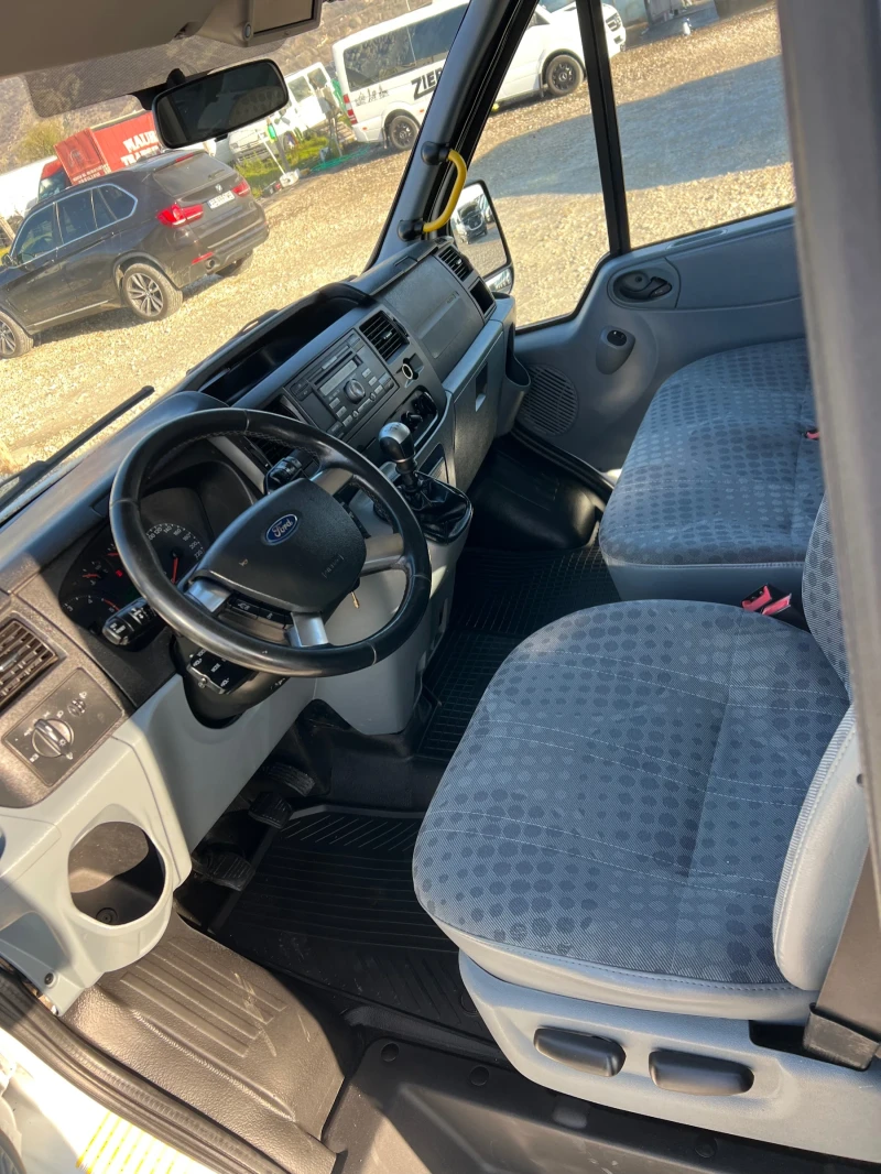 Ford Transit 9 МЕСТА - ДВОЕН КЛИМАТИК, снимка 16 - Бусове и автобуси - 52868622