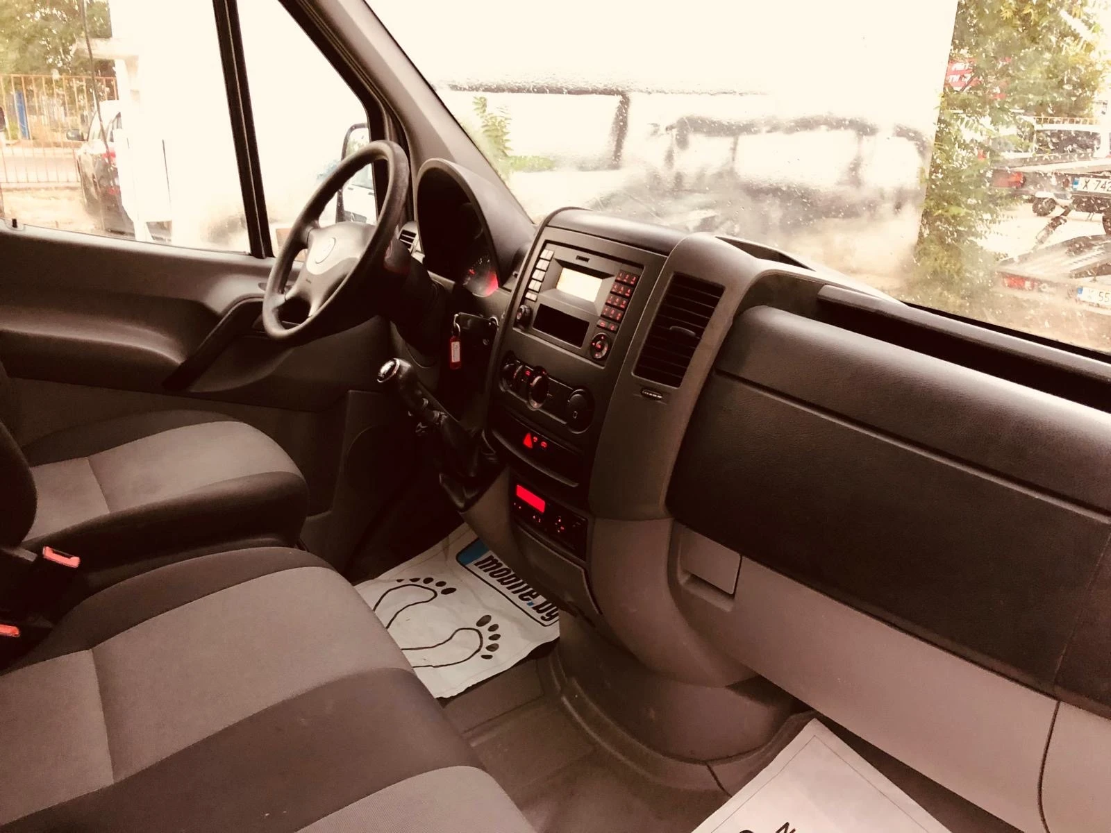 VW Crafter 2.0TDI Дограмаджийски  - изображение 4