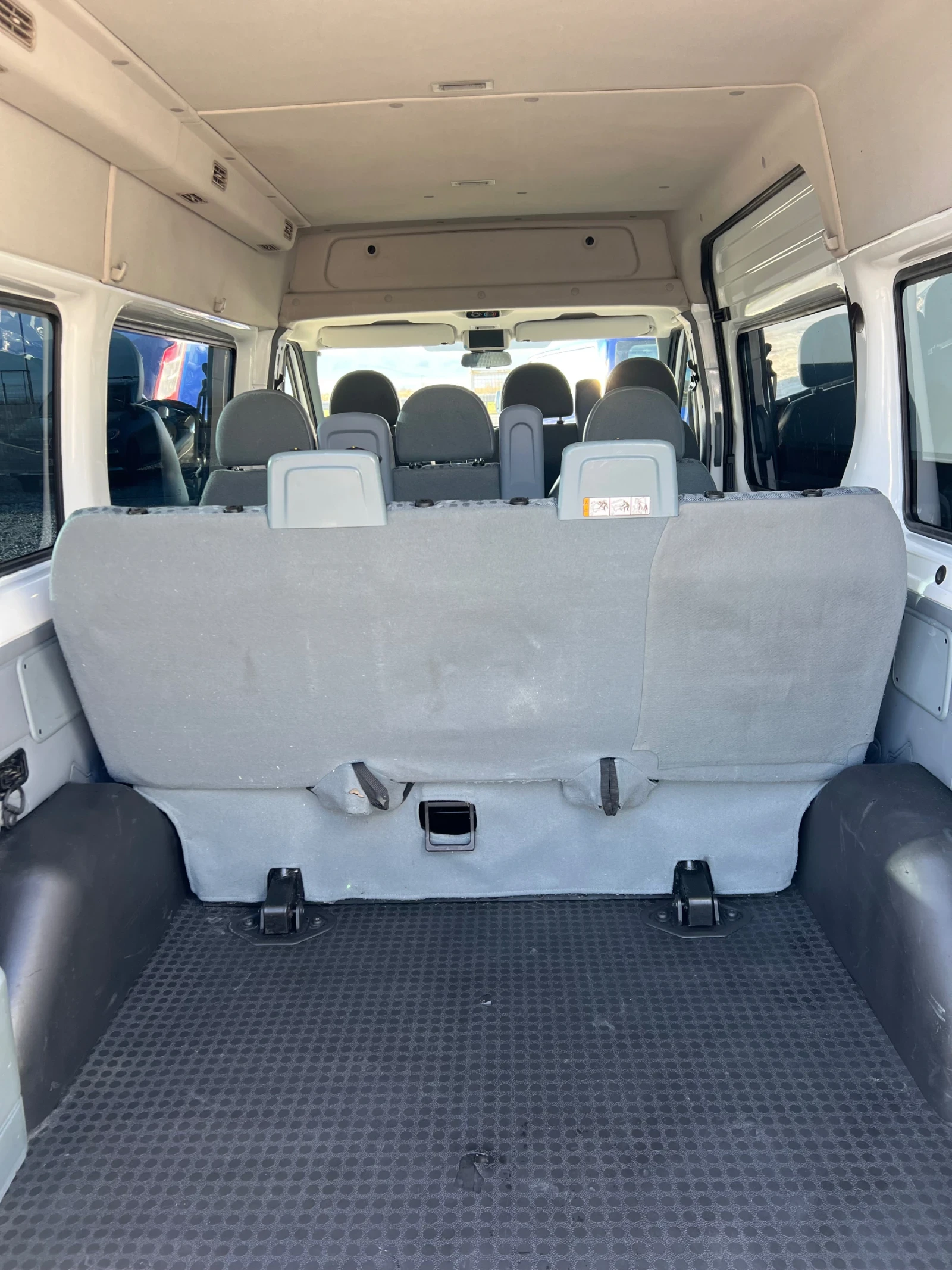 Ford Transit 9 ����� - ����� �������� | Mobile.bg � ����������� 13