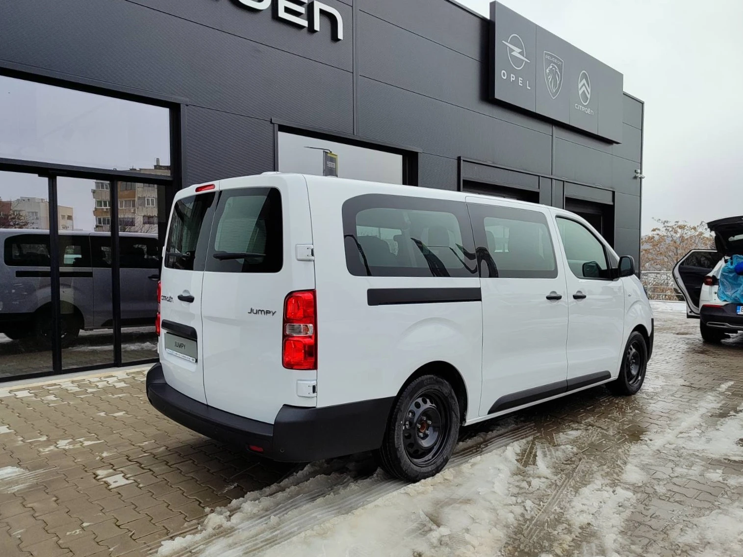 Citroen Jumpy 8+ 1 COMBI MCA XL 2.2 BlueHDi 180 S&S AT8 - изображение 8