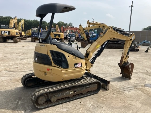 ����� Cat 020CR * ������� 30.11.2026!!! | Mobile.bg � ����������� 4