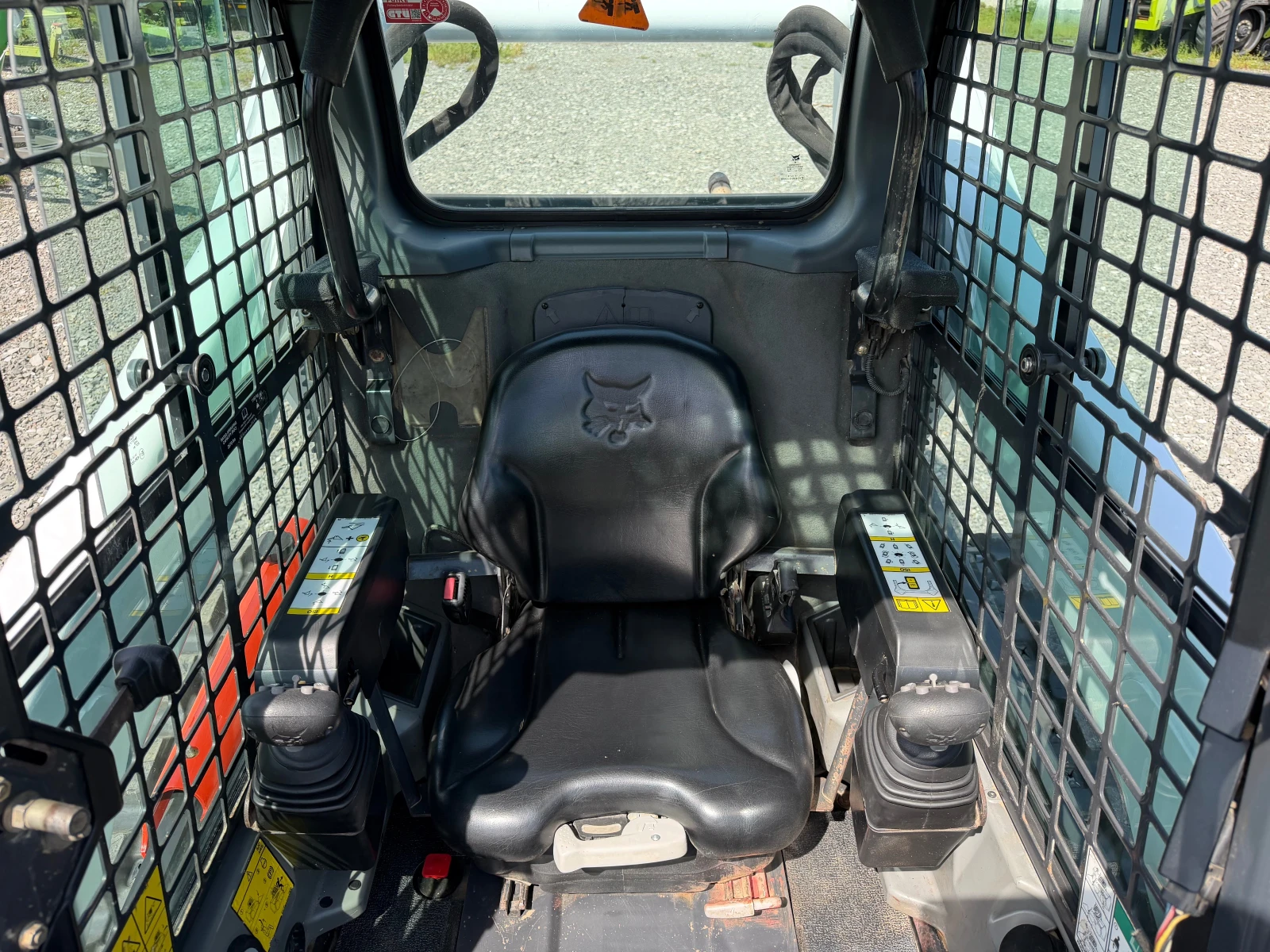 Мини челни товарачи Bobcat T650 HF С КОФА И ВИЛИЦИ ЛИЗИНГ, снимка 9 - Индустриална техника - 54230004