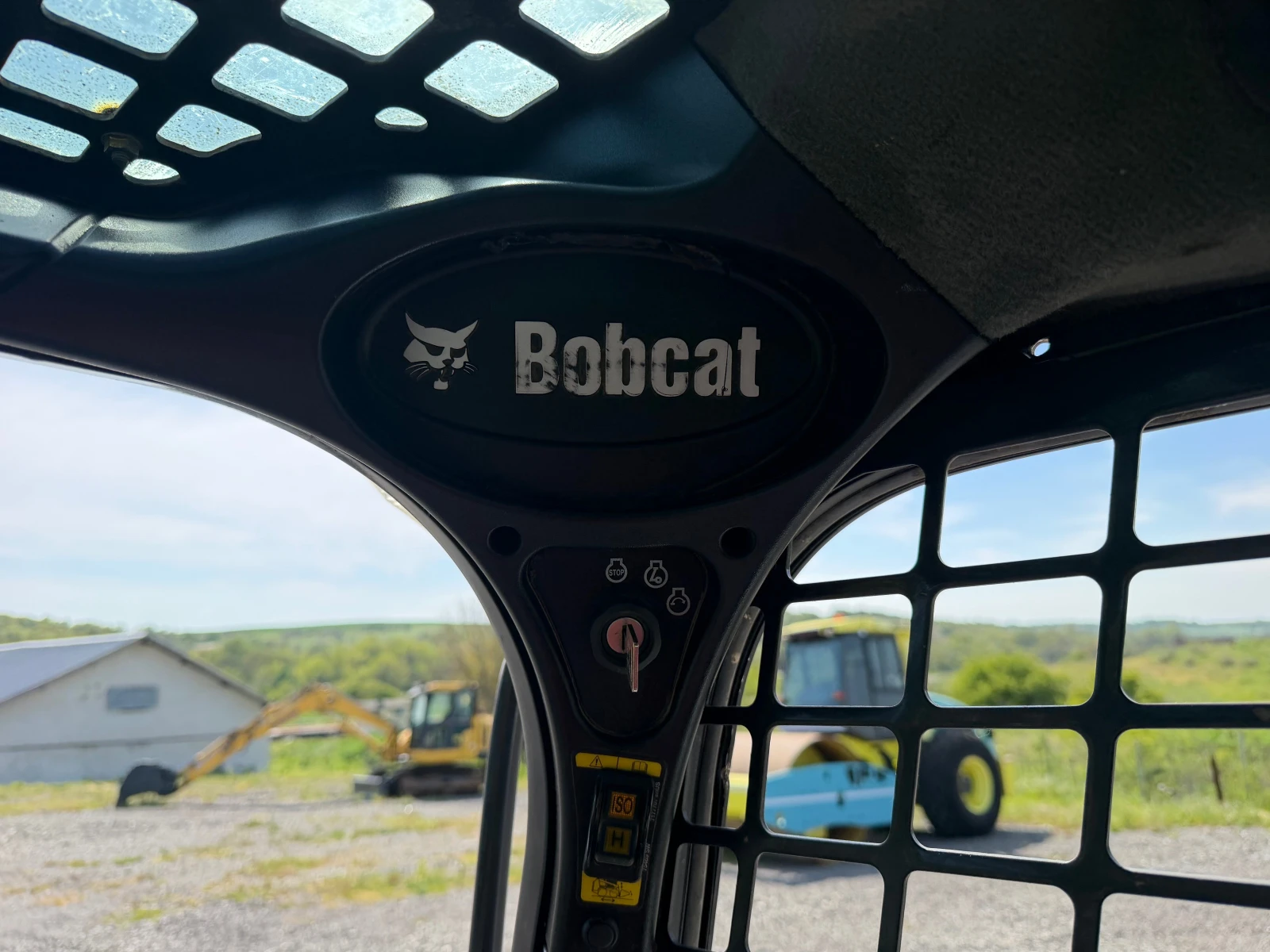 Мини челни товарачи Bobcat T650 HF С КОФА И ВИЛИЦИ ЛИЗИНГ, снимка 12 - Индустриална техника - 54230004