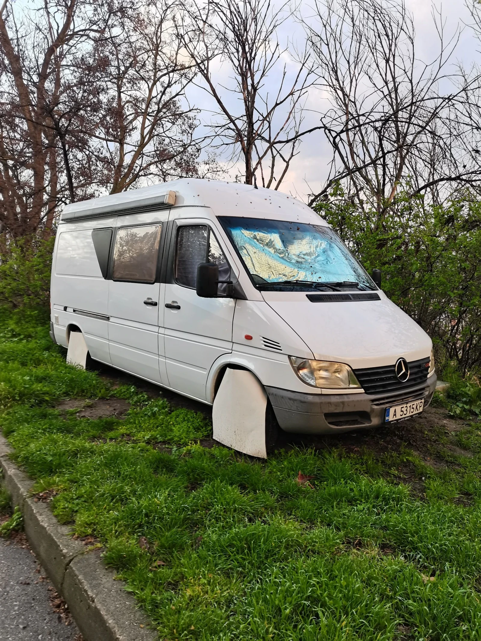 Кемпер Mercedes-Benz 211 CDI, снимка 9 - Каравани и кемпери - 55113784